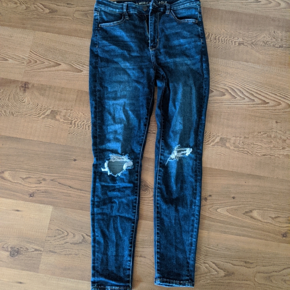 American Eagle super hi rise distressed jegging